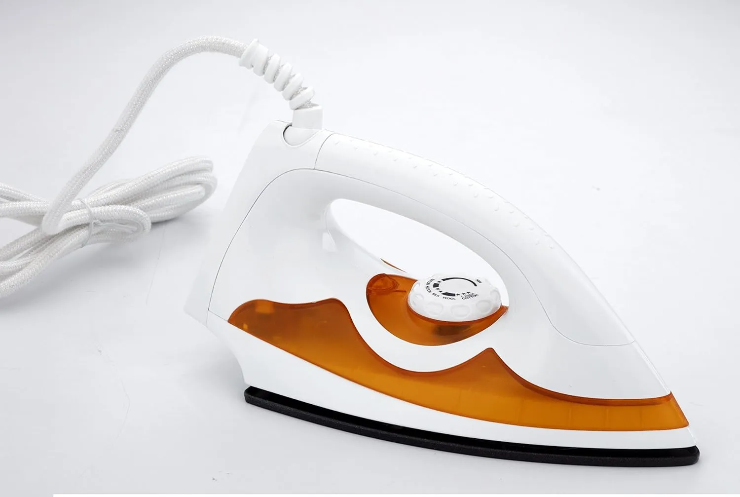 Crompton PD Plus 1000-Watt Dry Iron