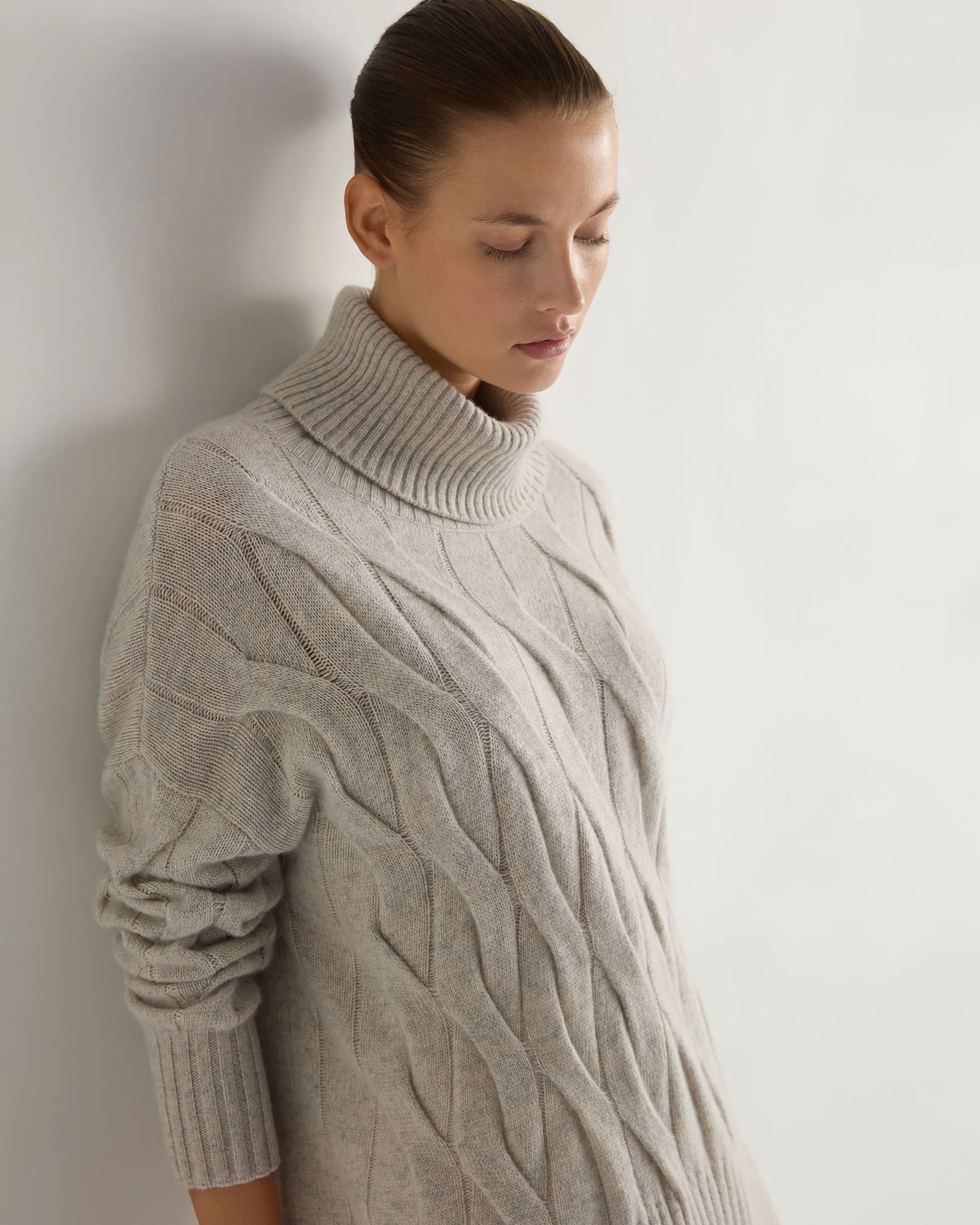 Women's Emmie Relaxed Cable Roll Neck Cashmere Jumper Nougat Brown Marl